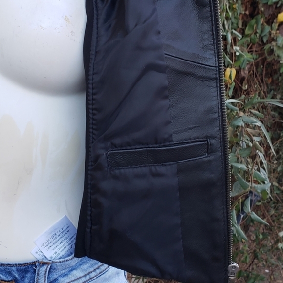 MUST HAVE THIS‎ SEXY VEST - Picture 8 of 8